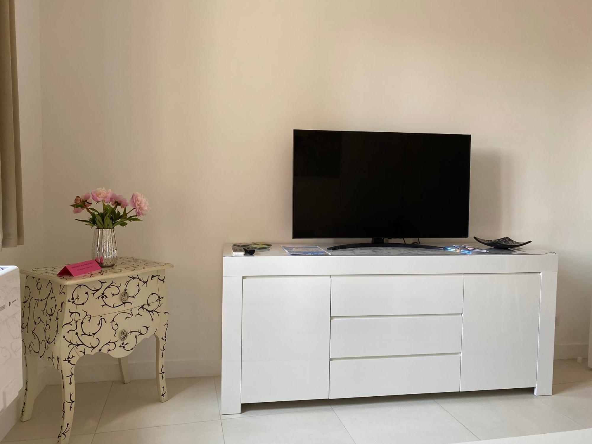 Hello 2 Pieces “Renove Et Climatise “ Vieil Antibes Appartement Buitenkant foto